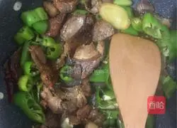 Homestyle Illustration of how to make twice-cooked pork 5