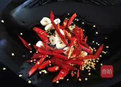 Illustration of spicy fried pork belly 6