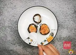 Cod Illustration of how to make meat stuffed with mushrooms 9