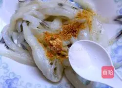 Illustration of how to make dry-fried whitebait 4