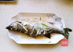 Illustration of how to make steamed seabass 6