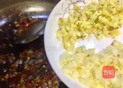 Illustration of how to make boiled pork slices 12