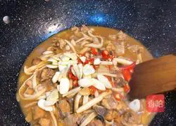 Illustration of how to make braised chicken with seafood and mushrooms 9