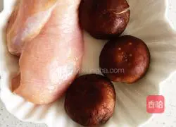 Illustration of how to make mushroom and chicken for a low-fat weight loss meal without getting fat 1