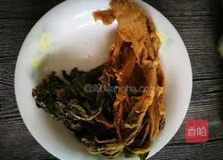 # Steamed Vegetables#Meicai and Mushroom Steamed Pork Patties Recipe Illustration 2