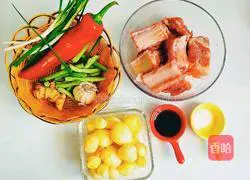 Illustration of braised pork ribs with small potatoes 1