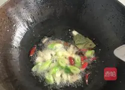 Illustration of the home version of chicken stew 5