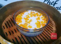 Illustration of how to make green pepper and shredded pork and tamagoyaki bento 16