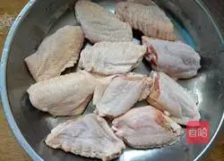 Illustration of how to make secret grilled chicken wings 1