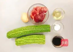 Weight loss meal ~ Illustration of how to make bitter melon stuffed with meat 1