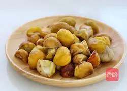 Illustration of how to cook chestnut roasted pork ribs 4