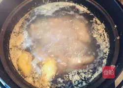 Illustration of how to make rice cooker pig trotters 2