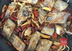 Illustration of Spicy Pan-fried Hairtail 3