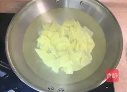 Illustration of how to make pork belly and fried potatoes 5