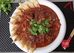 Illustration of making fish head cakes 5