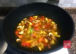 Illustration of how to make Sibao roasted chicken wings 9