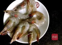 Illustration of how to make shrimps with thousands of threads 1