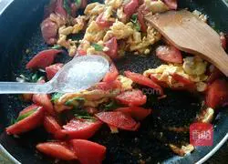 Illustration of how to make tomatoes and eggs 12