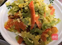 Illustration of how to make bitter melon, carrot and scrambled eggs 5