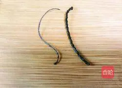 Sichuan - Illustration of how to stir-fry bacon with walnut flowers 2