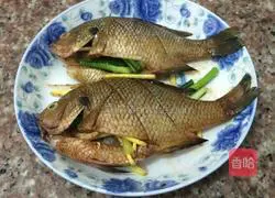 Illustration of how to make minced pepper fish 4