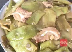 Pork and roasted beans Illustration of how to do it 8