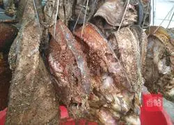 Illustration of how to make braised fish cubes with soy sauce 1