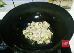Illustration of how to stir-fry cauliflower 4
