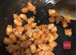 Illustration of how to make pineapple sweet pork 19