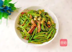 Illustration of how to make fried long beans with pork 15