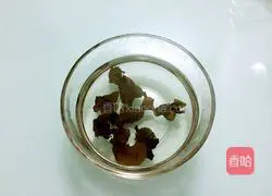 Illustration of how to make Mushu Pork 1