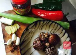 Illustration of how to make roasted chicken with lettuce 3