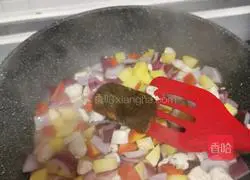 Illustration of how to make curry chicken rice 10