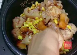 Illustration of the lazy version of pig trotters stewed with soybeans without using a drop of oil or water 10