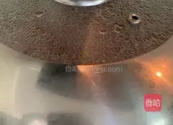 Illustration of home-style soybean pig's trotters 16