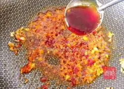 Illustration of how to make tiger skin chicken feet 9