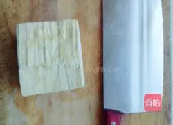 Illustration of how to make tofu with cucumber juice 1