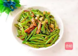 Illustration of how to make fried long beans with pork 14