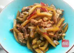 Spicy pickled mustard stir-fry Illustration of how to make shredded pork 10