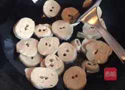 Illustration of how to make sweet and sour water gluten 6