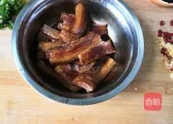 Illustration of how to make pork with pickled cabbage 8