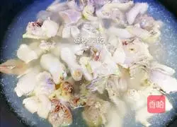 Illustration of how to cook chicken and potatoes 2