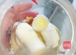 Illustration of how to make crispy sausage for 12+ babies 1