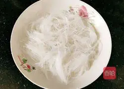 Illustration of how to make steamed white shrimp with vermicelli 9