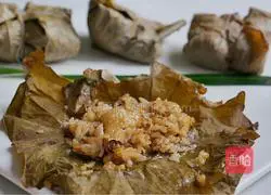 Lotus leaf glutinous rice Illustration of how to cook chicken 7