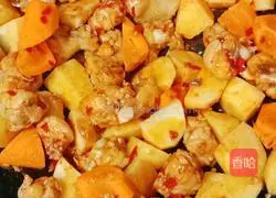 Illustration of how to make stewed potatoes and carrots with wing roots 17