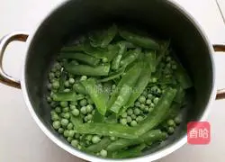 Fried peas Illustration of how to make eggs 2