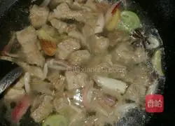 Illustration of how to stew beef brisket with tomatoes and potatoes 3