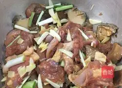 Illustration of how to make steamed chicken with mushrooms and abalone 9