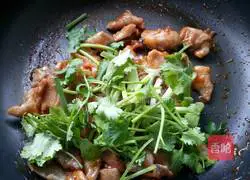 Illustration of how to make hot pot pork 20